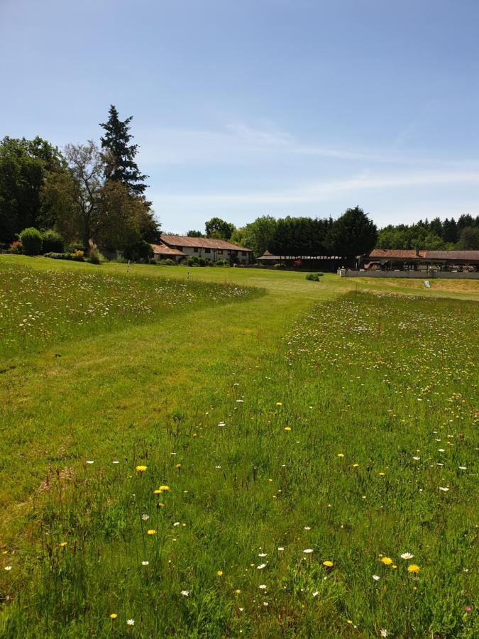 La Croix Gites Pressignac Exterior photo