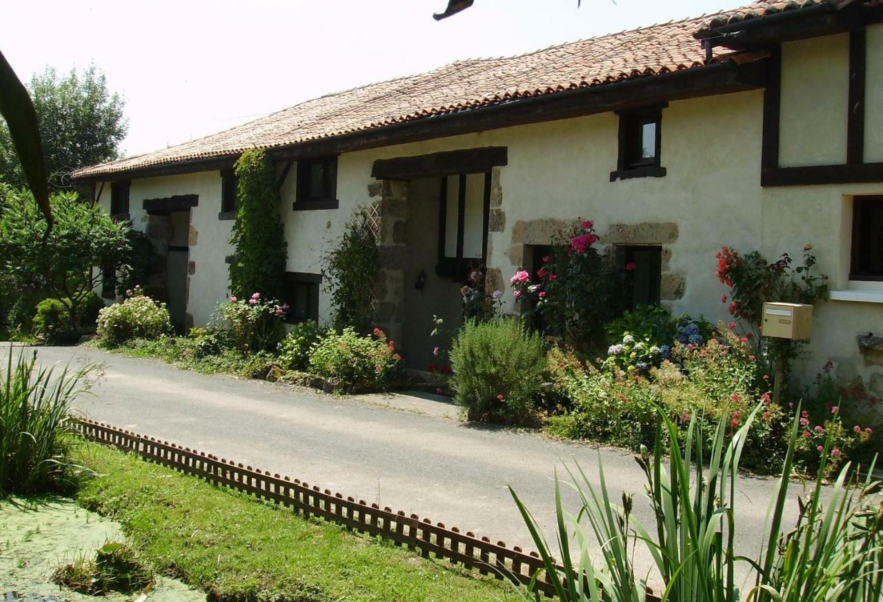 La Croix Gites Pressignac Exterior photo