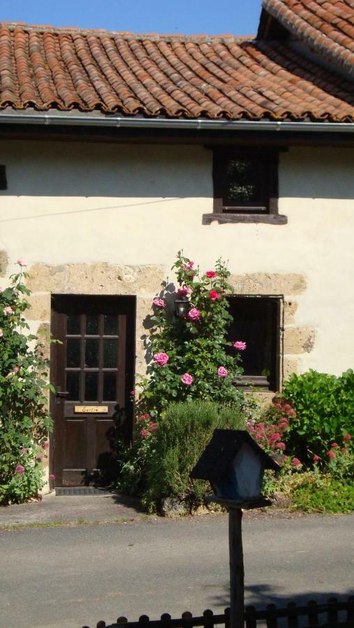 La Croix Gites Pressignac Exterior photo